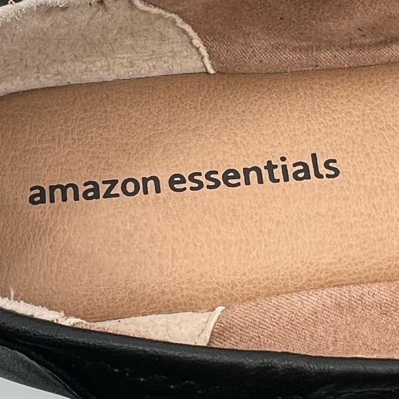 NWT Amazon Essentials Black Ballet Flats Size 8 Women’s - Picture 2 of 9